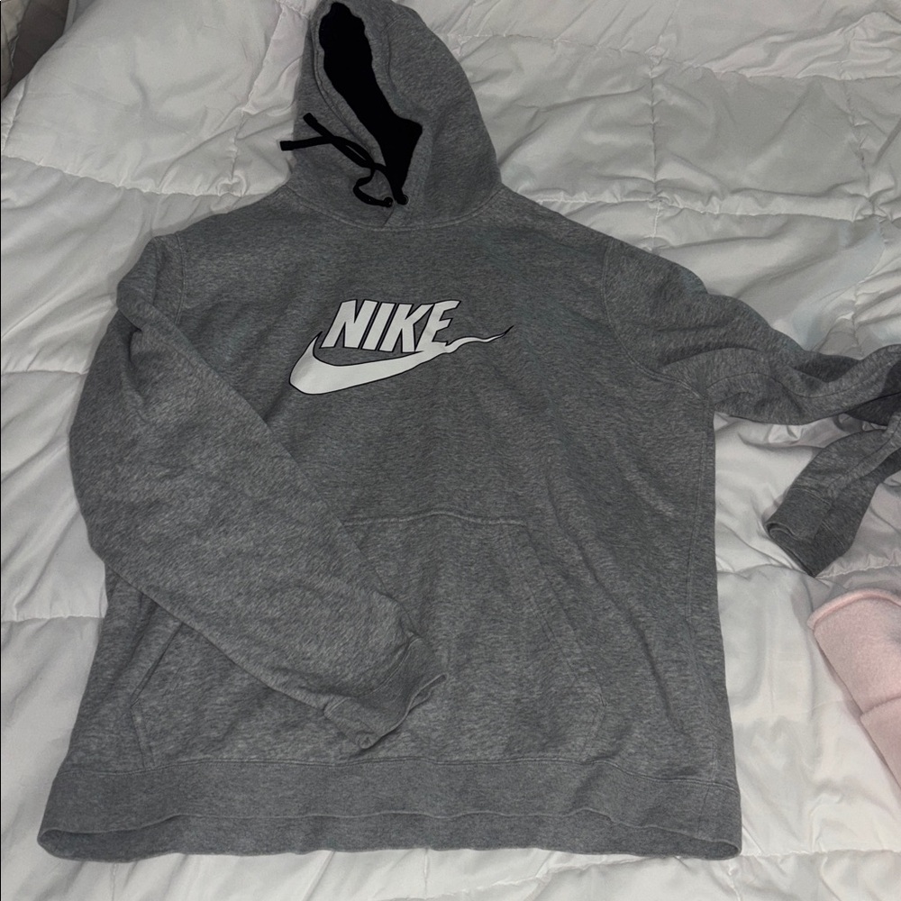 Nike Men's Gray Hoodie
